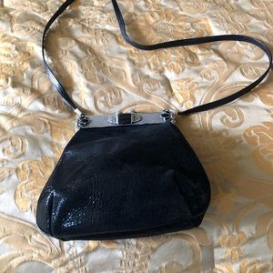 Moulin Rouge Shoulder Bag